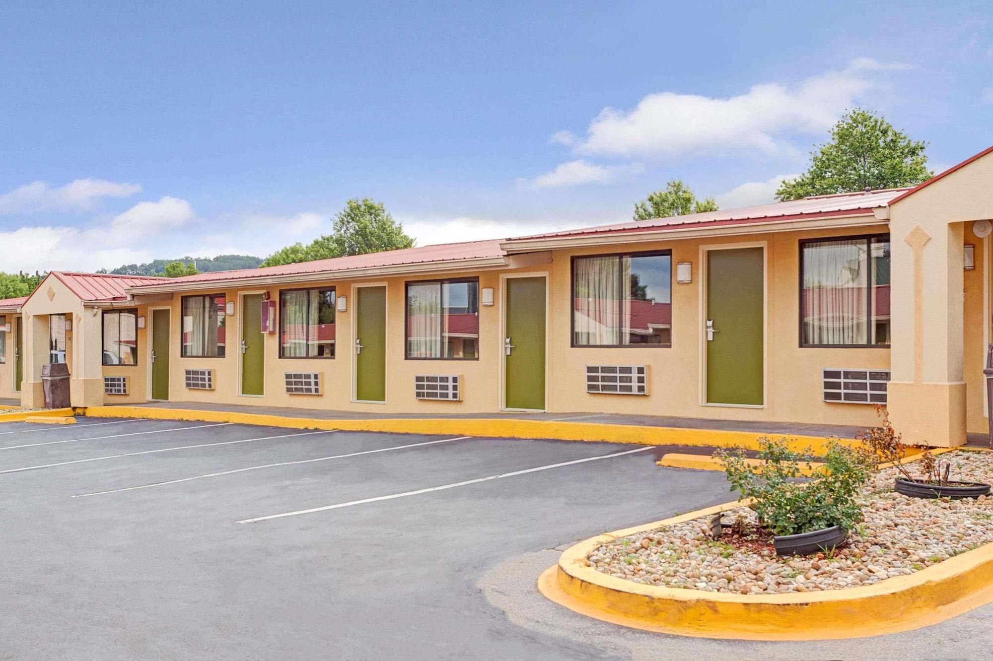 Knights Inn Cartersville Bagian luar foto